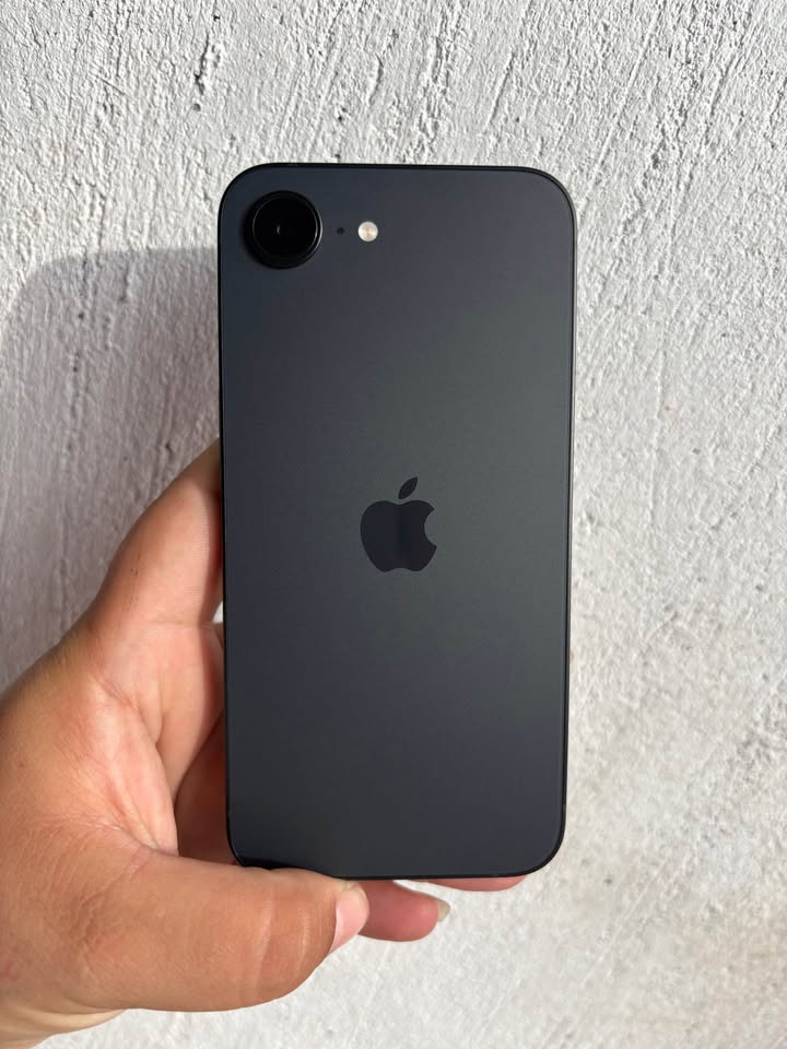 VENDO IPHONE 16e