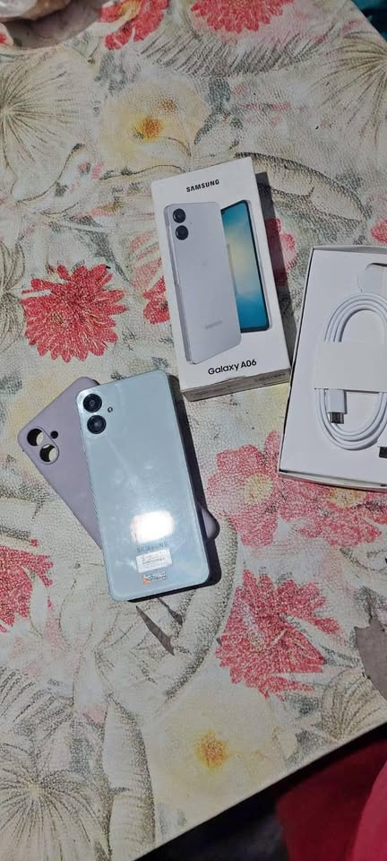 vendo celular Samsung A06 es liberado esta nuevo no llevo $130mil con sus caja