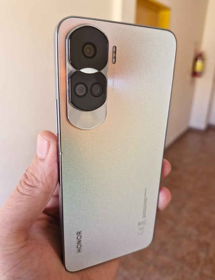 Honor 90 Lite 256Gb 8+5 De Ram. Con NFC. Libre de fabrica! Impecable estado!