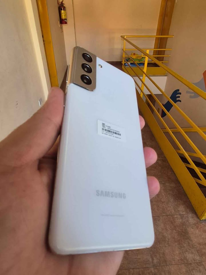 Samsung S21 5G 128Gb y 8 De Ram Libre de fabrica impecable sin detalles!!