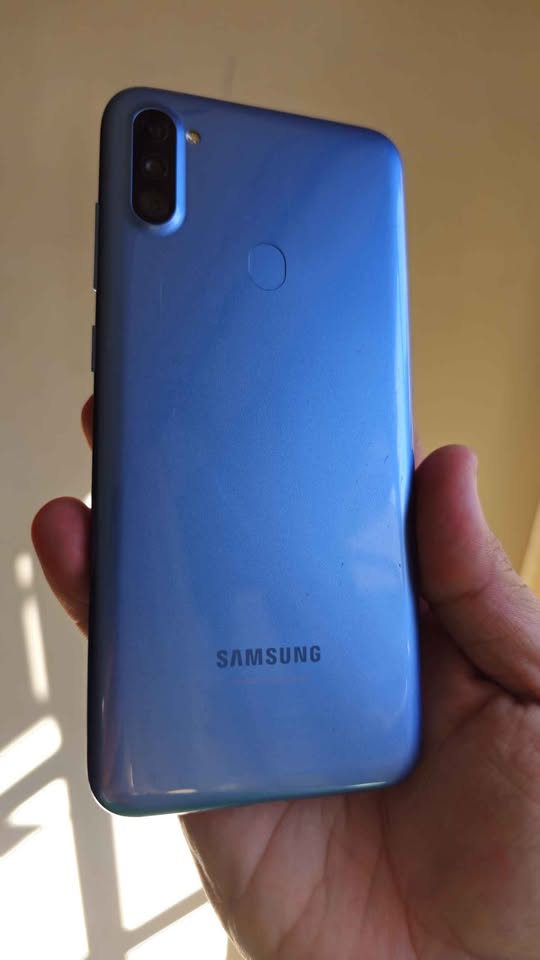 Vendo Samsung A11 libre 64gb IMPECABLE , NO PERMUTO