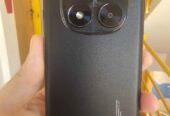 Redmi Note 14 pro 512Gb/12 Con detalle solo en el borde del Marco