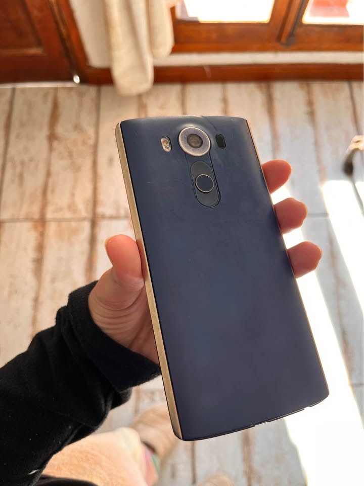 LIQUIDO CELULAR LG – NO PERMUTO