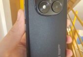 Redmi Note 14 pro 512Gb/12 Con detalle solo en el borde del Marco