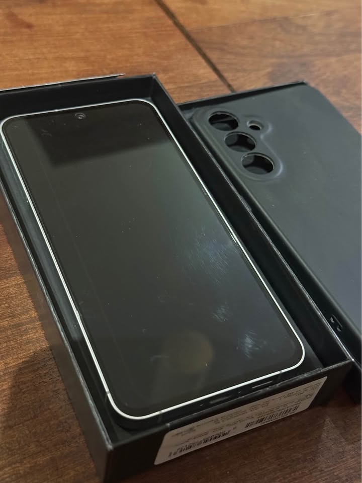 SAMSUNG S24 FE 256GB