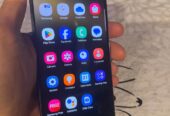 Samsung s22 📲 Libre 📶 Detalle en la tapa No afecta en nada funcionando perfecto ‼️
