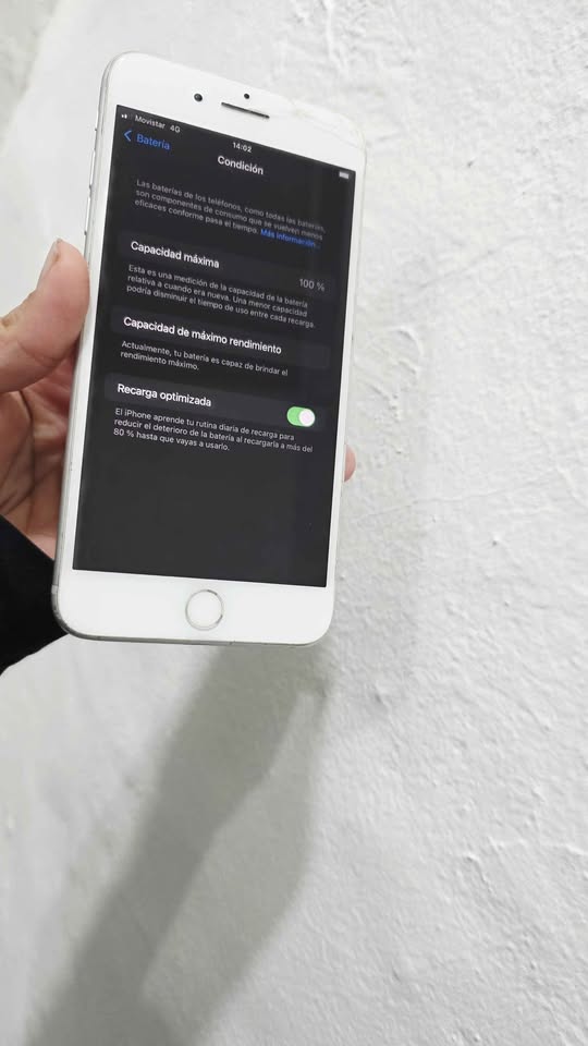 IPhone 7 Plus 32GB Y 100% Bateria con detalle NO PERMUTO LIBRE