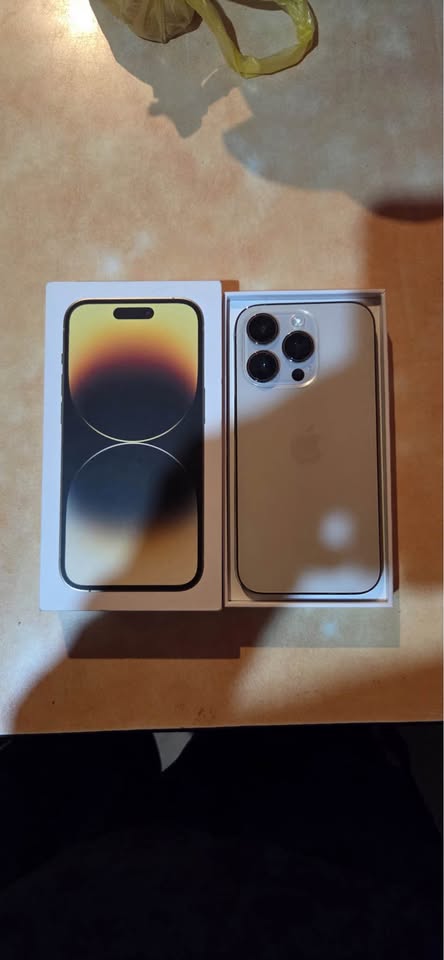 Iphone 14 pro Dorado