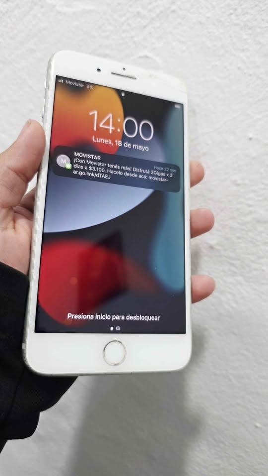 IPhone 7 Plus 32GB Y 100% Bateria con detalle NO PERMUTO LIBRE