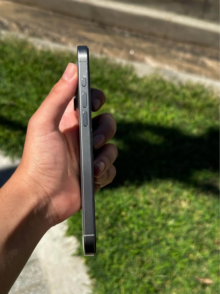 Vendo iPhone 15 pro Max 256gb 86% de batería