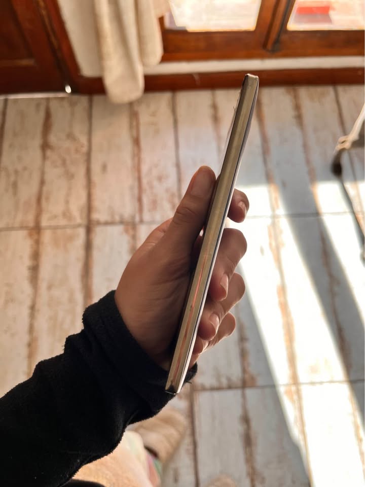 LIQUIDO CELULAR LG – NO PERMUTO