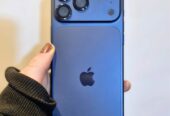 Vendo iPhone 17 pro Max 256GB . Acepto iPhone menor y diferencia.