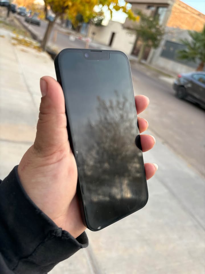 IPHONE 16e NUEVO IMPECABLE!!