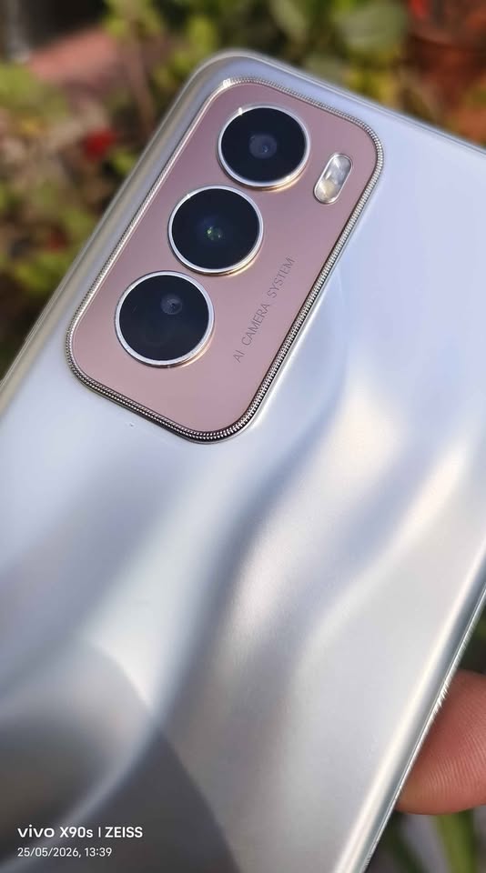 V o P “OPPO Reno 12 5G” 24/512GB