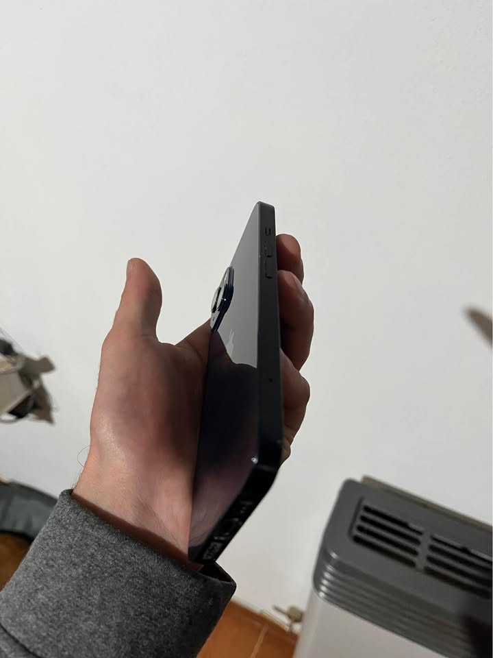 iPhone 13. 128gb