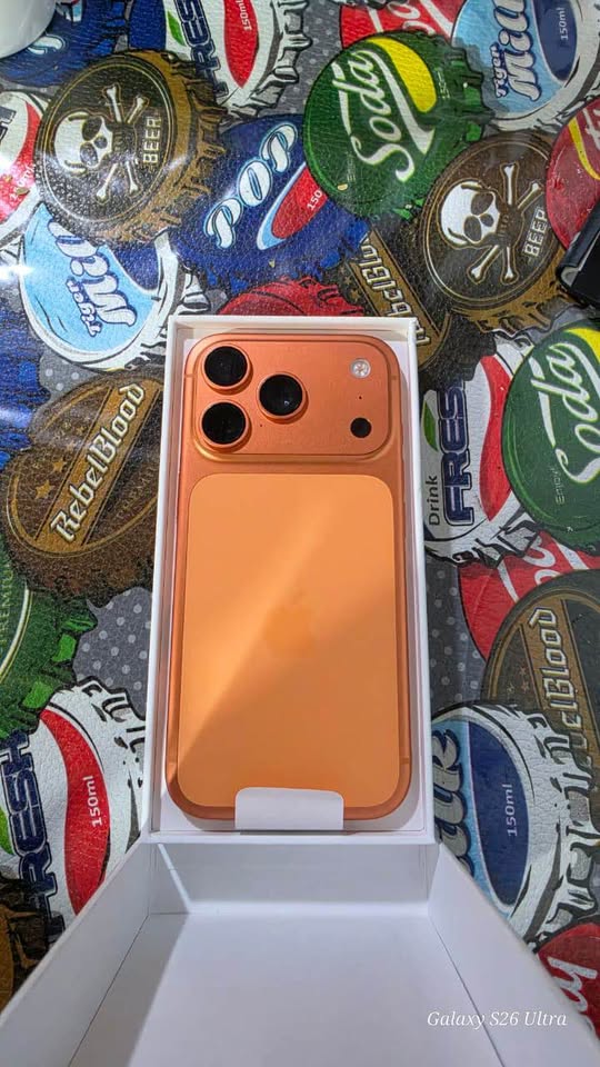 iPhone 17 Pro 256 completo en caja como nuevo, en garantía.