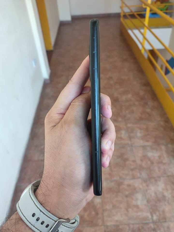 Motorola Edge 50 Pro 512Gb y 12 De Ram. Libre de fabrica. Impecable como Nuevo!!!