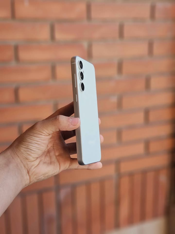 Samsung S23FE 128GB Libre de fabrica nuevo