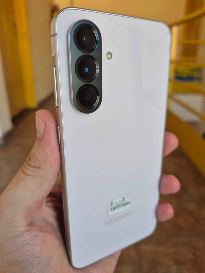 Samsung A56 256Gb y 8 De Ram. Libre de fabrica. Excelente estado!!!