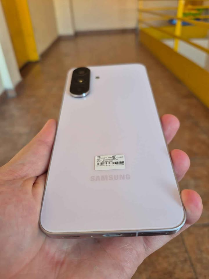 Samsung A56 256Gb y 8 De Ram. Libre de fabrica. Excelente estado!!!