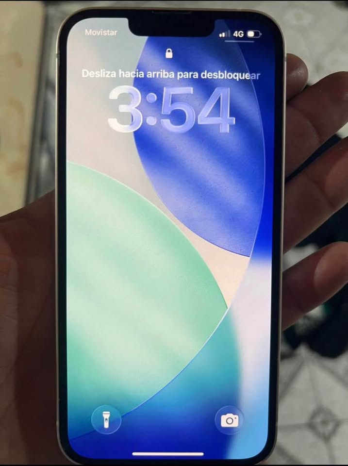 iPhone 13 Blanco 128GB Liberado – 80% batería – Impecable