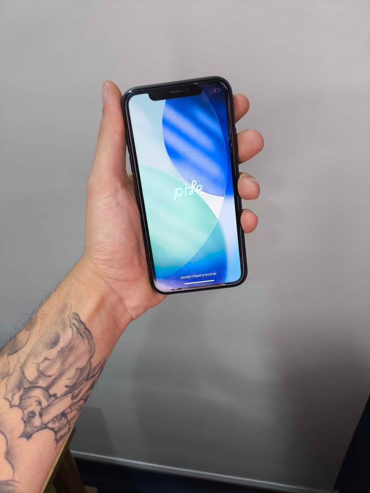 iPhone 11 – 128 Gb