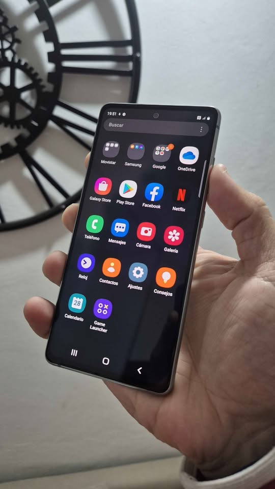 Vendo Samsung S20FE 5G libre 128gb 6ram nfc IMPECABLE , NO PERMUTO