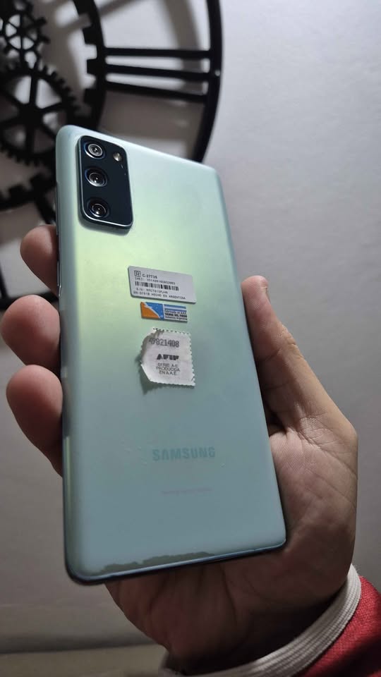 Vendo Samsung S20FE 5G libre 128gb 6ram nfc IMPECABLE , NO PERMUTO