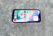 Vendo iPhone 13 en pesos