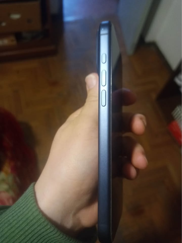 iPhone 17 Pro Max 256 completo en caja como nuevo, en garantía.