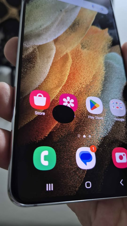 Vendo Samsung S21 plus 5G 128gb 8ram detalle manchita NO INFLUYE , NO PERMUTO