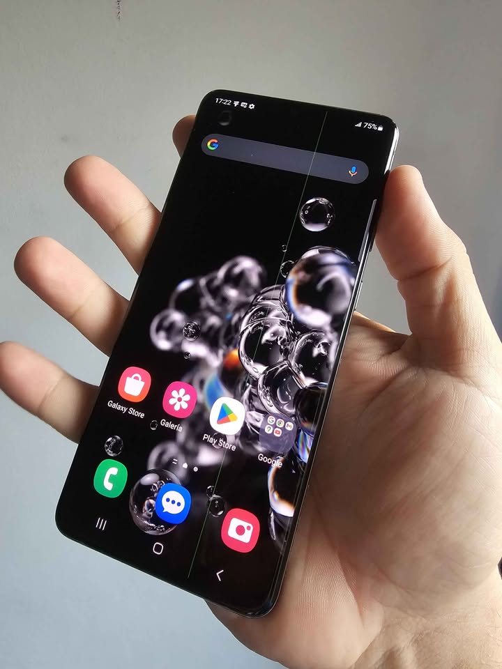 Vendo Samsung S20 plus libre 128gb 8 ram minimo detalle pixel , NO PERMUTO