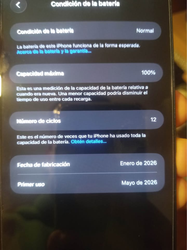 iPhone 17 Pro Max 256 completo en caja como nuevo, en garantía.