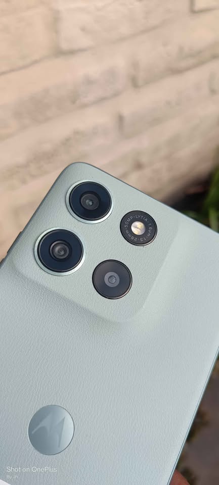 Liquido Moto G56 libre e-sim impecable