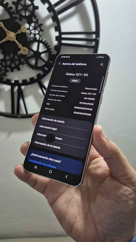 Vendo Samsung S21 plus 5G 128gb 8ram detalle manchita NO INFLUYE , NO PERMUTO