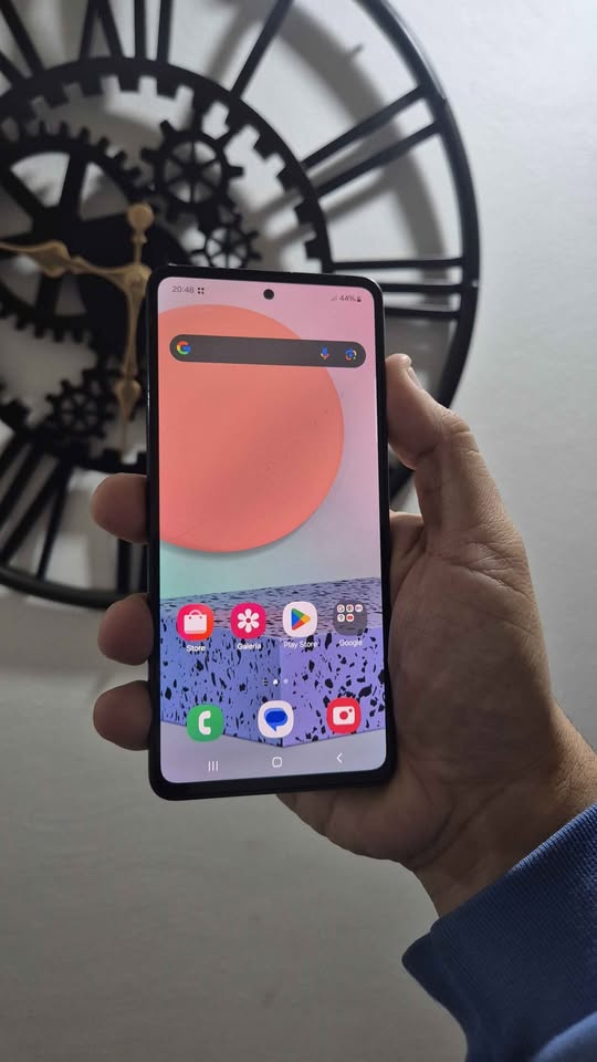 Vendo Samsung A53 libre 5G 128gb 6ram MINIMO DETALLE VIDRIO , NO PERMUTO