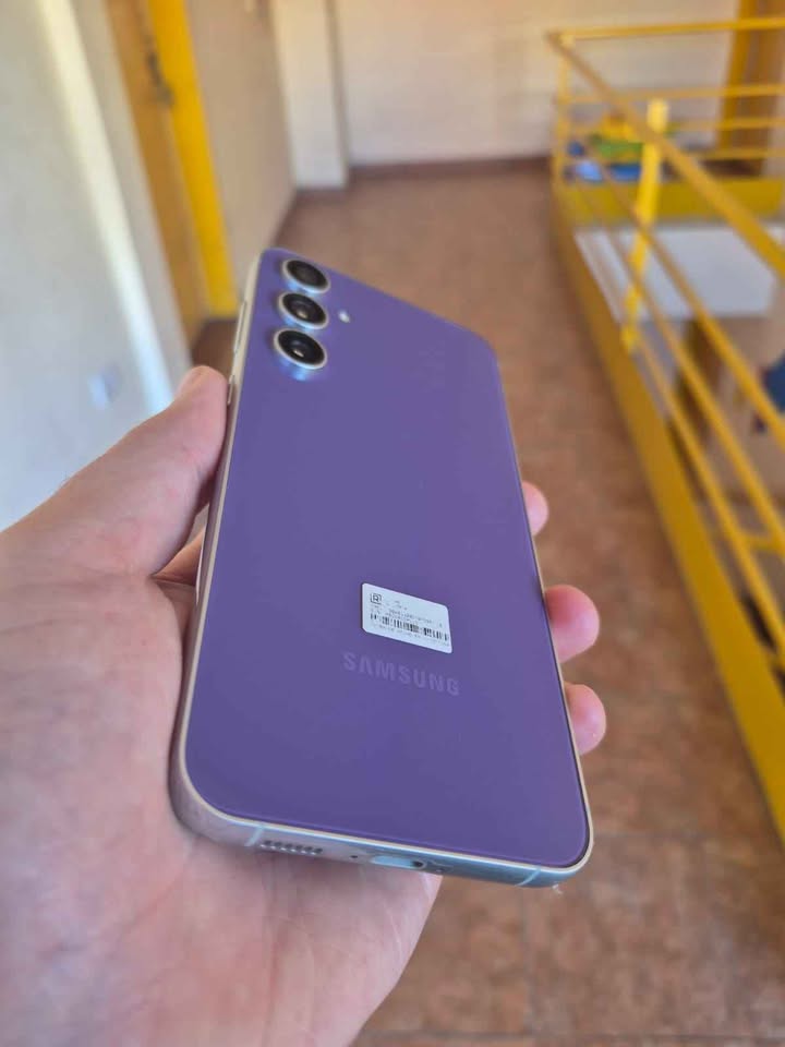 Samsung S23fe 256Gb y 8 De Ram. Libre de fabrica. Impecable como Nuevo!!!