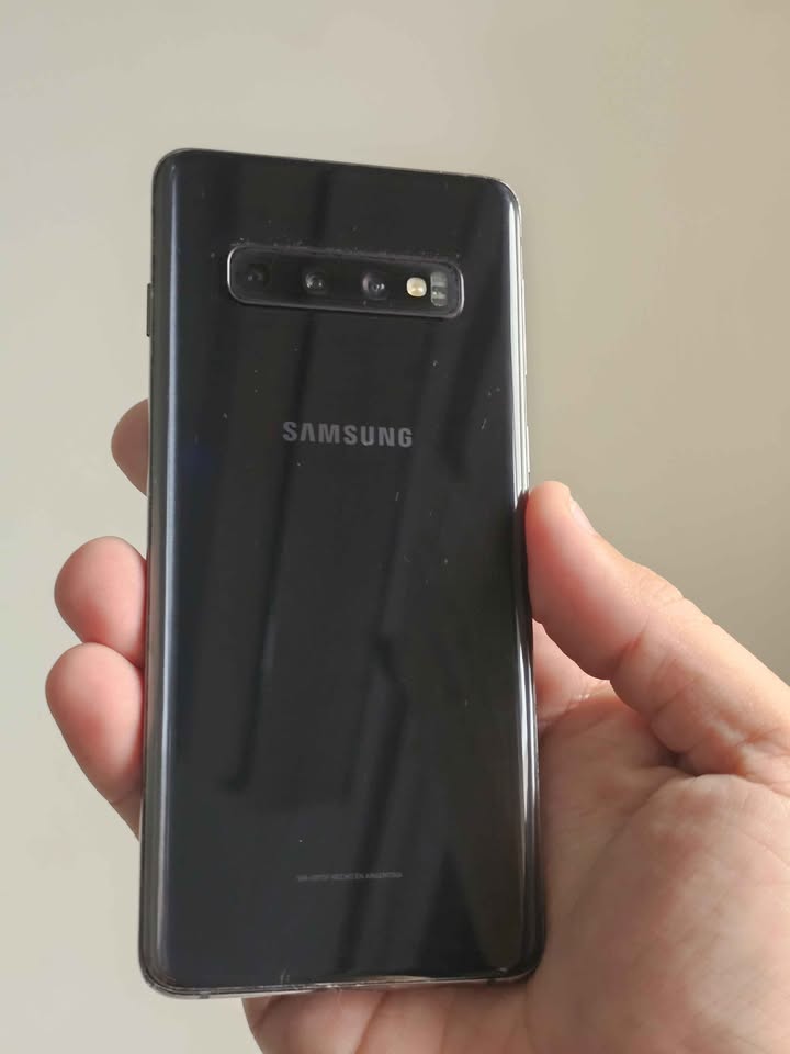 Vendo Samsung S10 libre 512gb 8ram ,IMPECABLE , NO PERMUTO