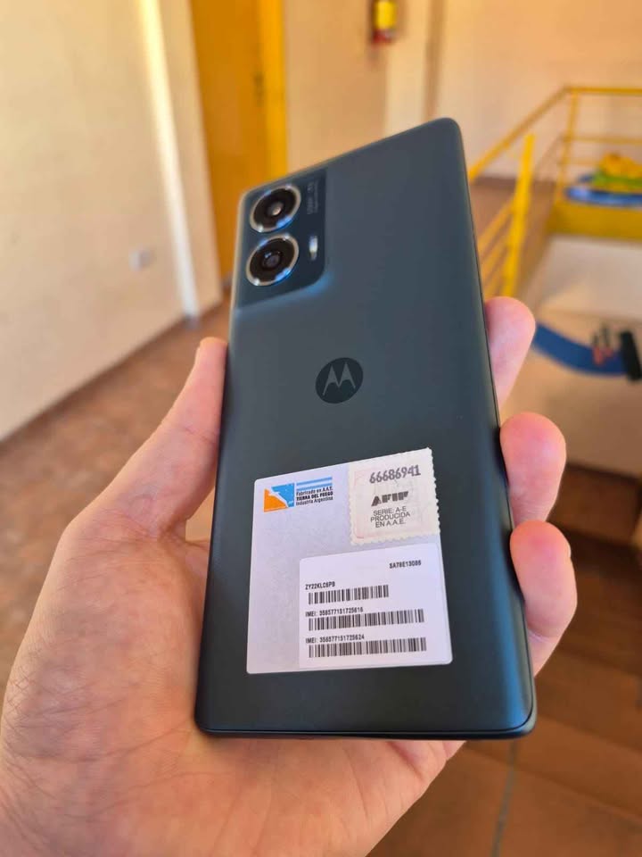 Moto edge 50 Fusion 256Gb y 8 De Ram. Libre de fabrica. Impecable estado!