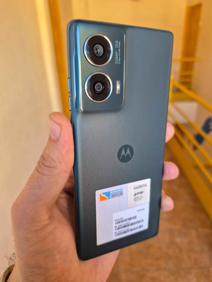 Moto edge 50 Fusion 256Gb y 8 De Ram. Libre de fabrica. Impecable estado!