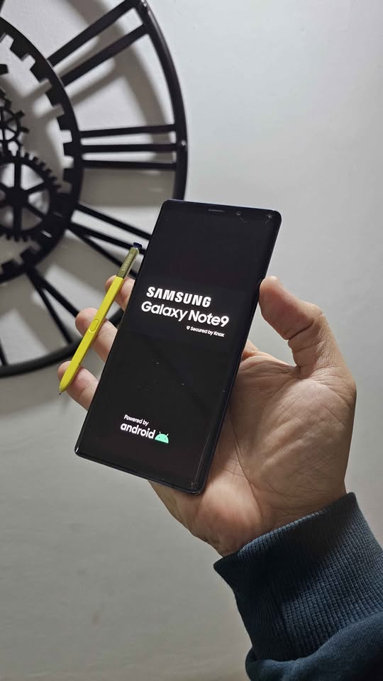 Vendo Samsung Note 9 libre 128gb 6ram nfc , MINIMO DETALLE VIDRIO , NO PERMUTO