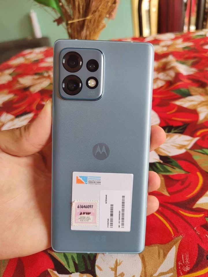 Motorola Edge 40 Pro libre de fabrica, impecable como Nuevo!