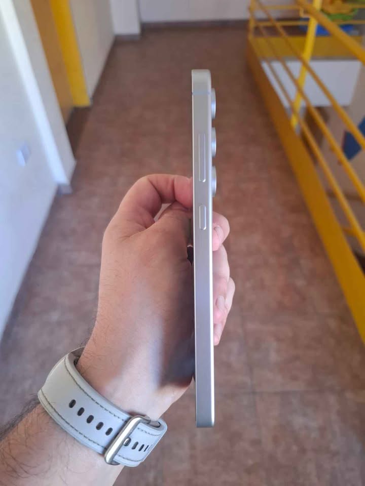 Samsung S24 fe 128 Gb y 8 De Ram. Libre de fabrica. Excelente estado!