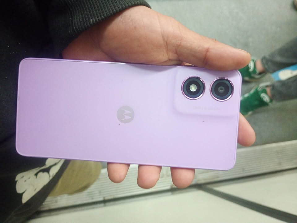 Moto e14