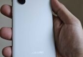 Vendo Samsung S22 ultra 256gb 12ram DETALLE MANCHITA , NO PERMUTO