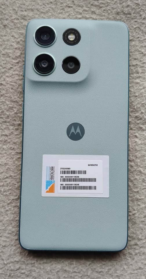 Moto G56 libre impecable con funda y cargador
