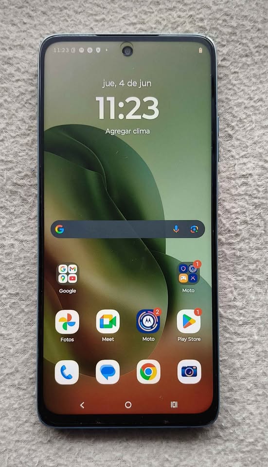 Moto G56 libre impecable con funda y cargador
