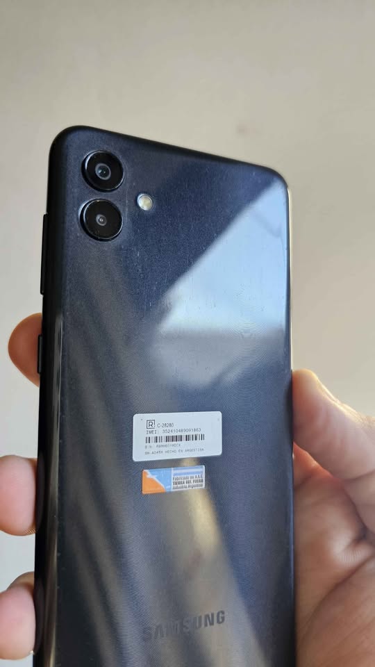 Vendo Samsung A04 libre 128gb 4ram huella , IMPECABLE , NO PERMUTO