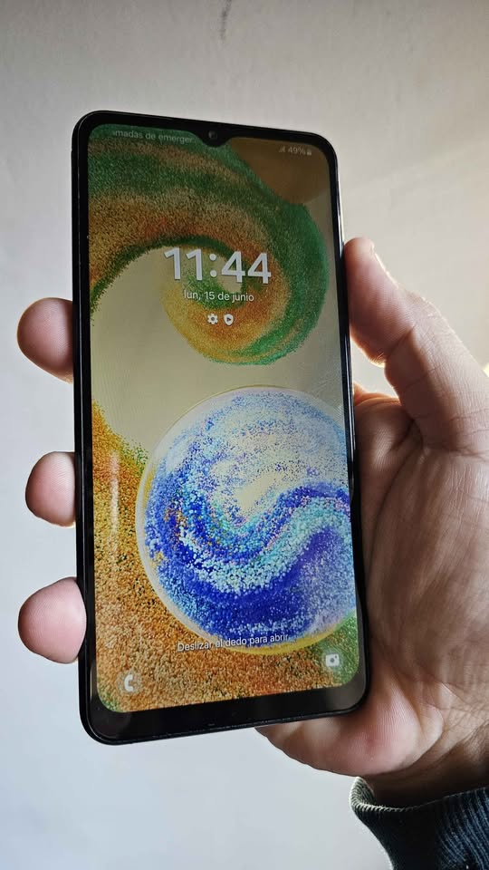 Vendo Samsung A04S libre 128gb 4ram huella , IMPECABLE , NO PERMUTO