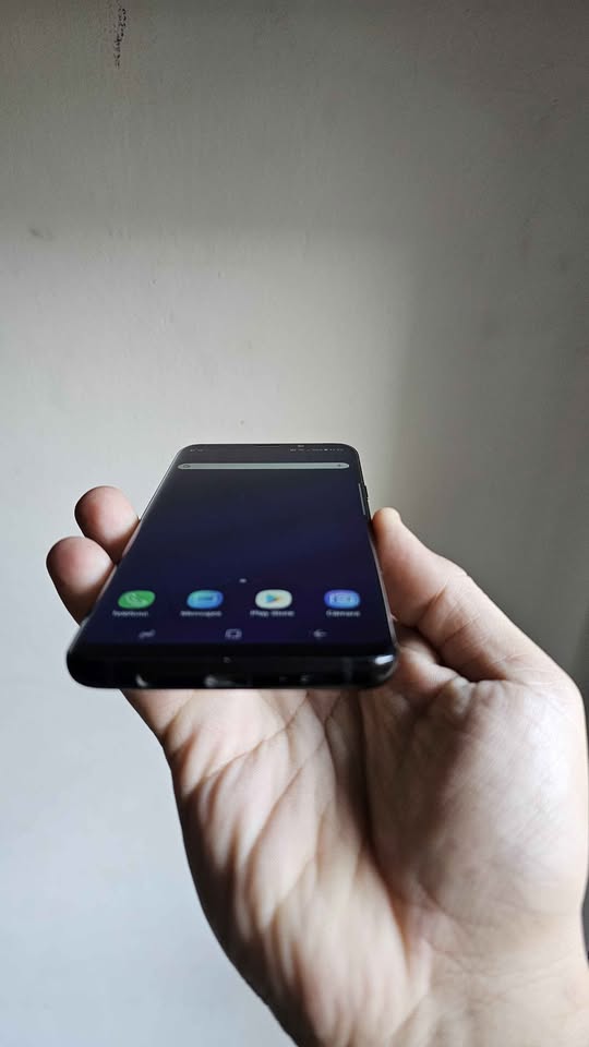 Vendo Samsung S9 PLUS libre 64gb 6ram NFC , NO PERMUTO